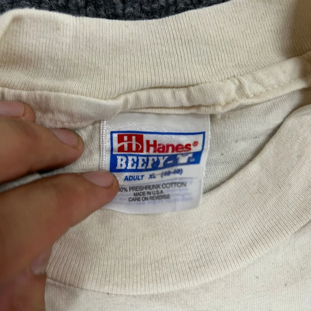 Hanes T-Shirt Mens XL Beige Pattiegonia Hiking Club Graphic Single Stitch - Picture 3 of 8